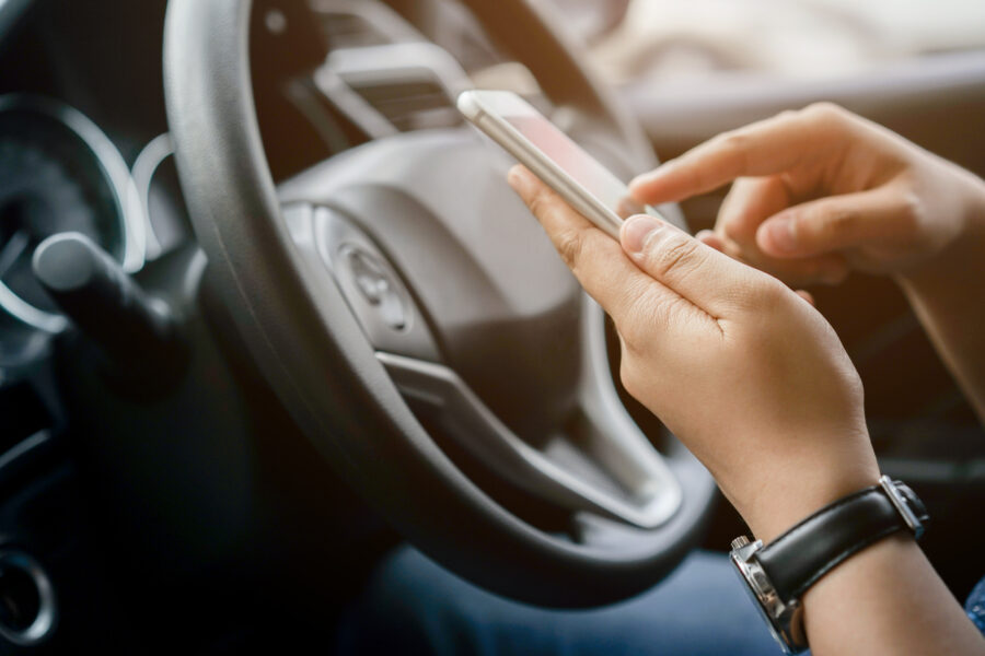 Choisissez des Applis Gratuites pour le Permis : Tests, Exercices et Conseils à Votre Portée