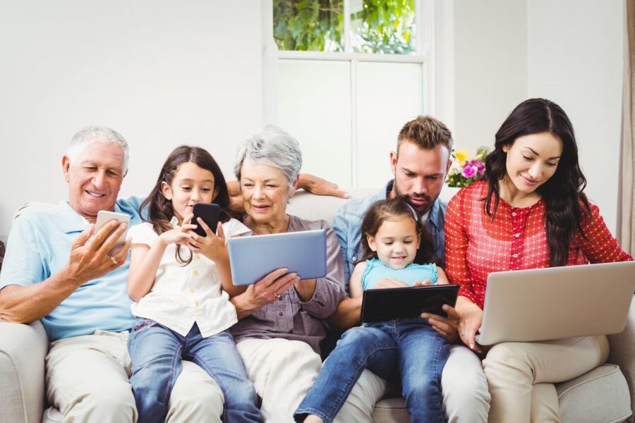 📱Affordable Mobile Plans for Families and Seniors – Stay Connected Without Overspending